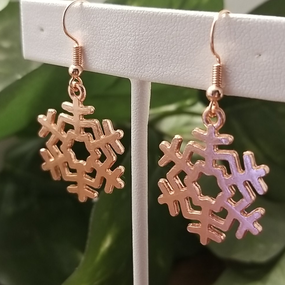 ✨Handmade✨ Rose Gold Snowflake Drop Earrings